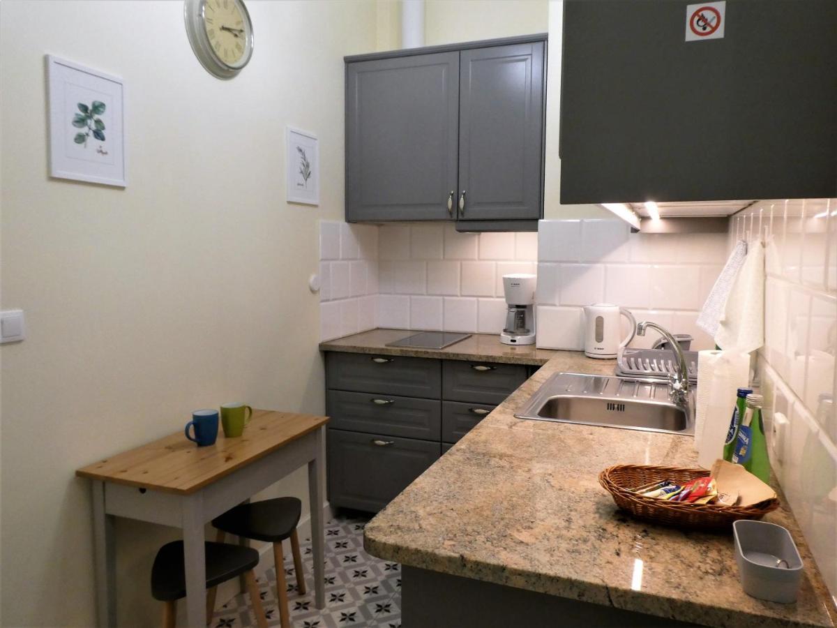 Apartamenty Metro Praga Warsaw Exterior photo